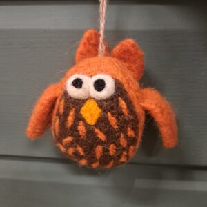 Hangertje met Uil - Oranje